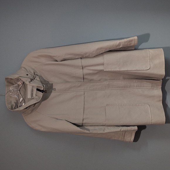 Zara Basic Light  Jacket - Picture 12 of 16